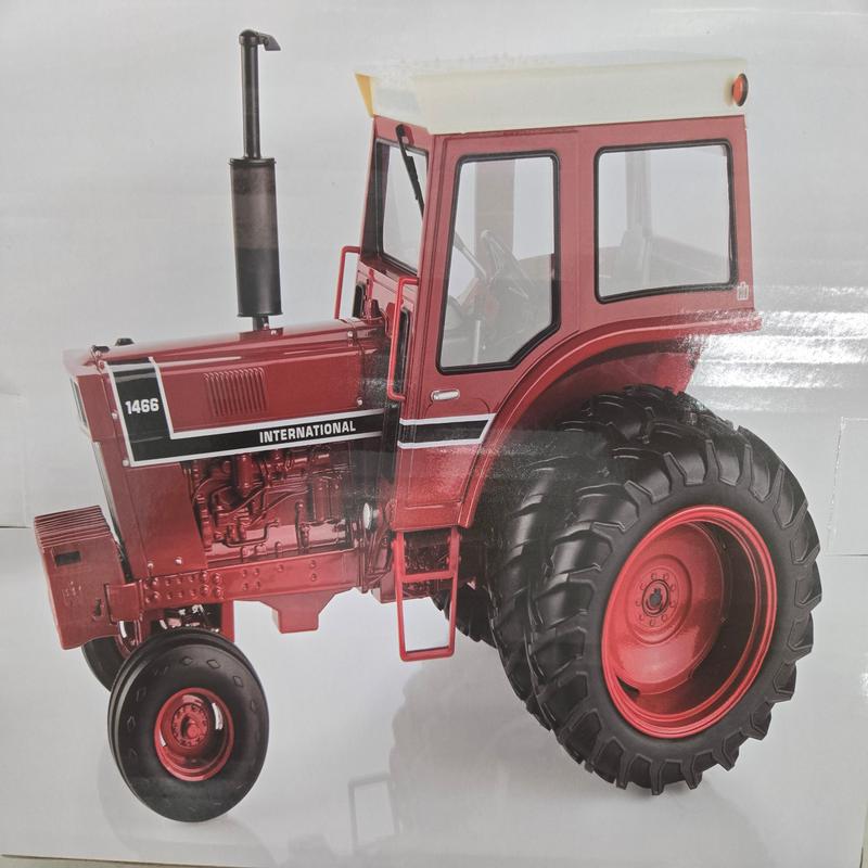 1/16 IH 1466 Prestige TRA