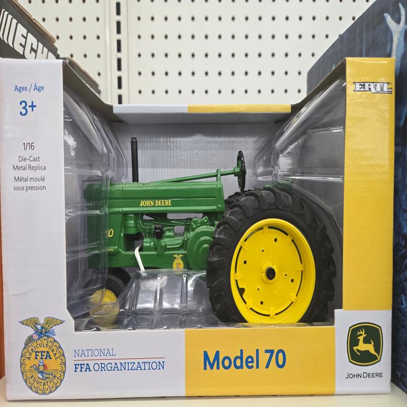 1/16 John Deere 70 W/FFA Logo