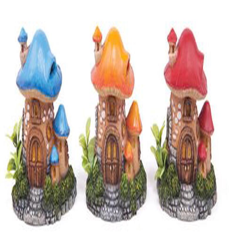 Kazoo Mushroom House With Plant Small Red/Blue/Orange